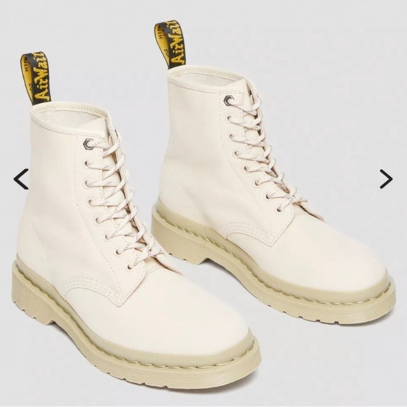 Dr Marten’s 1460 Parchment Beige Mono Milled Nubuck‎ Leather Lace Up Boot 10 men - Picture 2 of 10
